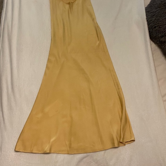 Satin Open Back Long Dres - Picture 13 of 14